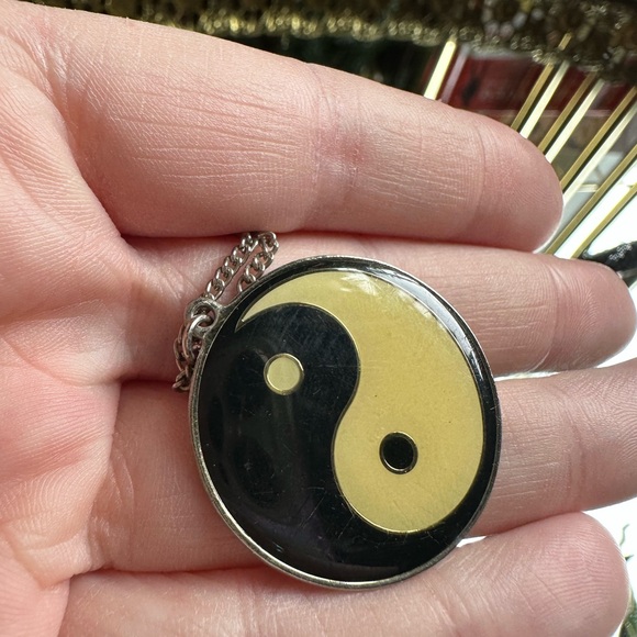 Vintage y2K Mall Rat Starter Pack Yin Yang Necklace Peace Bangle Bracelet Set - Picture 6 of 7